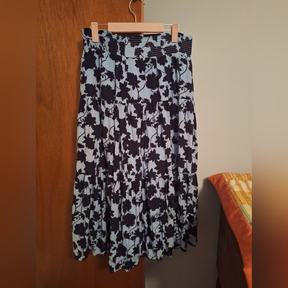 Anthropologie Floral Black and Blue Women's Tiered Maxi Lined Skirt Size 6